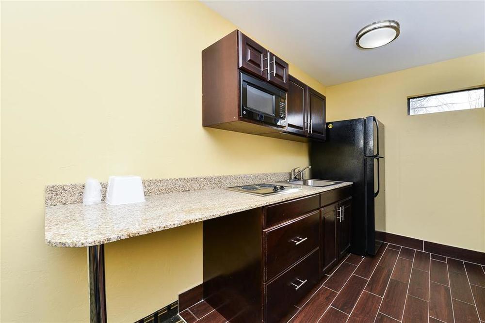 Americas Best Value Inn Ponca City Room photo