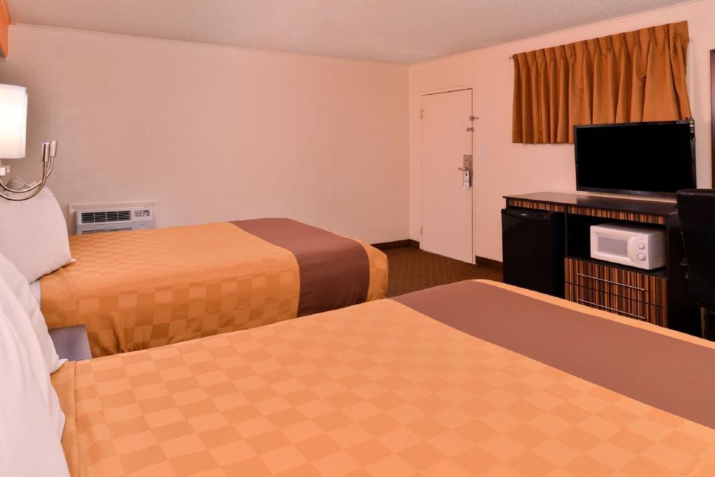 Americas Best Value Inn Ponca City Exterior photo