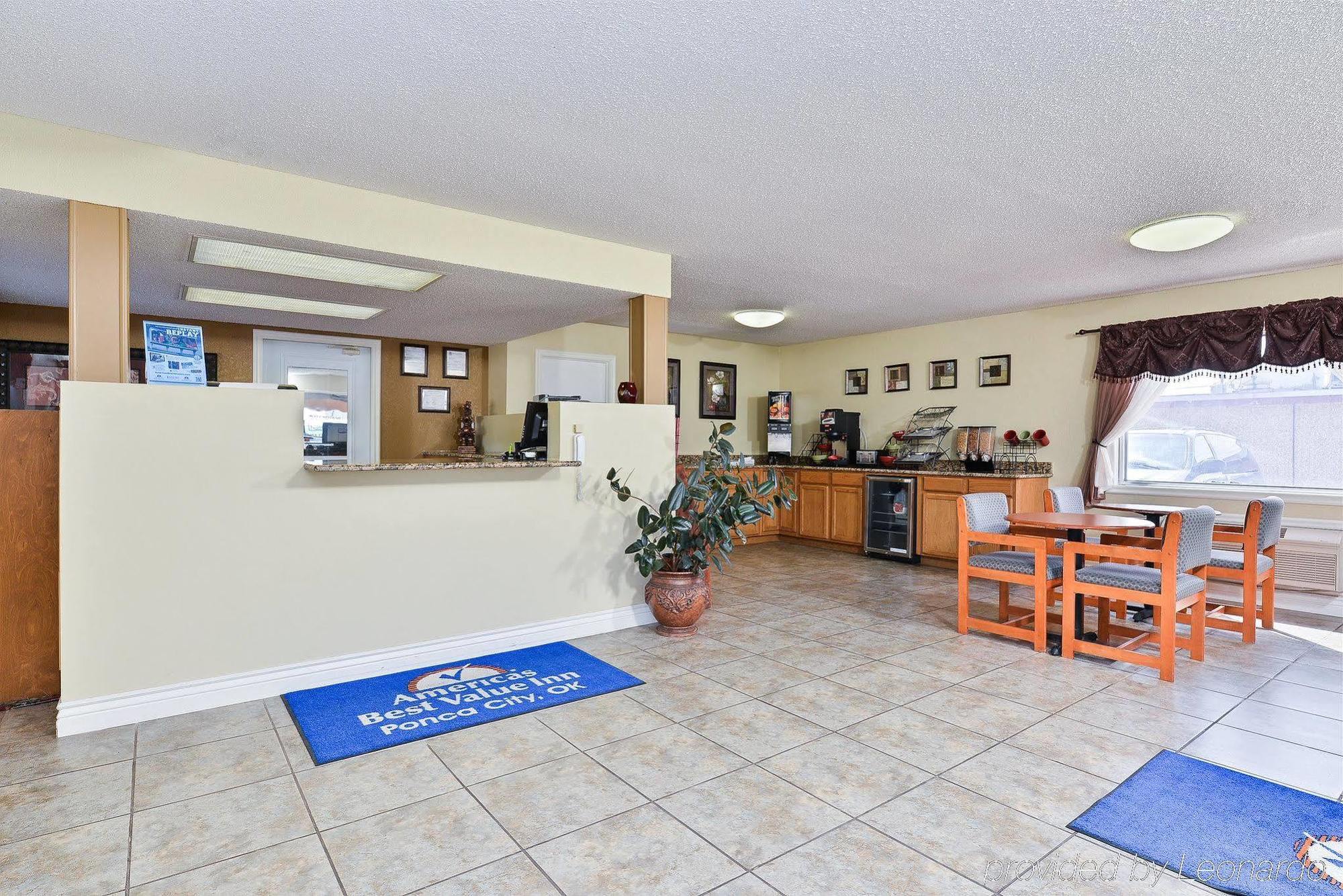 Americas Best Value Inn Ponca City Exterior photo