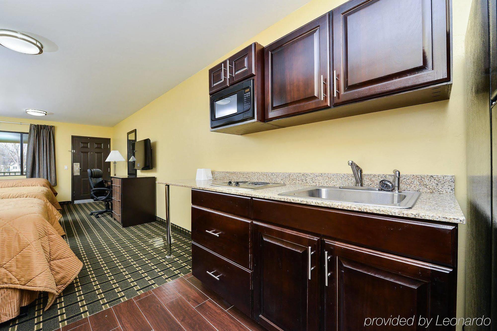 Americas Best Value Inn Ponca City Exterior photo
