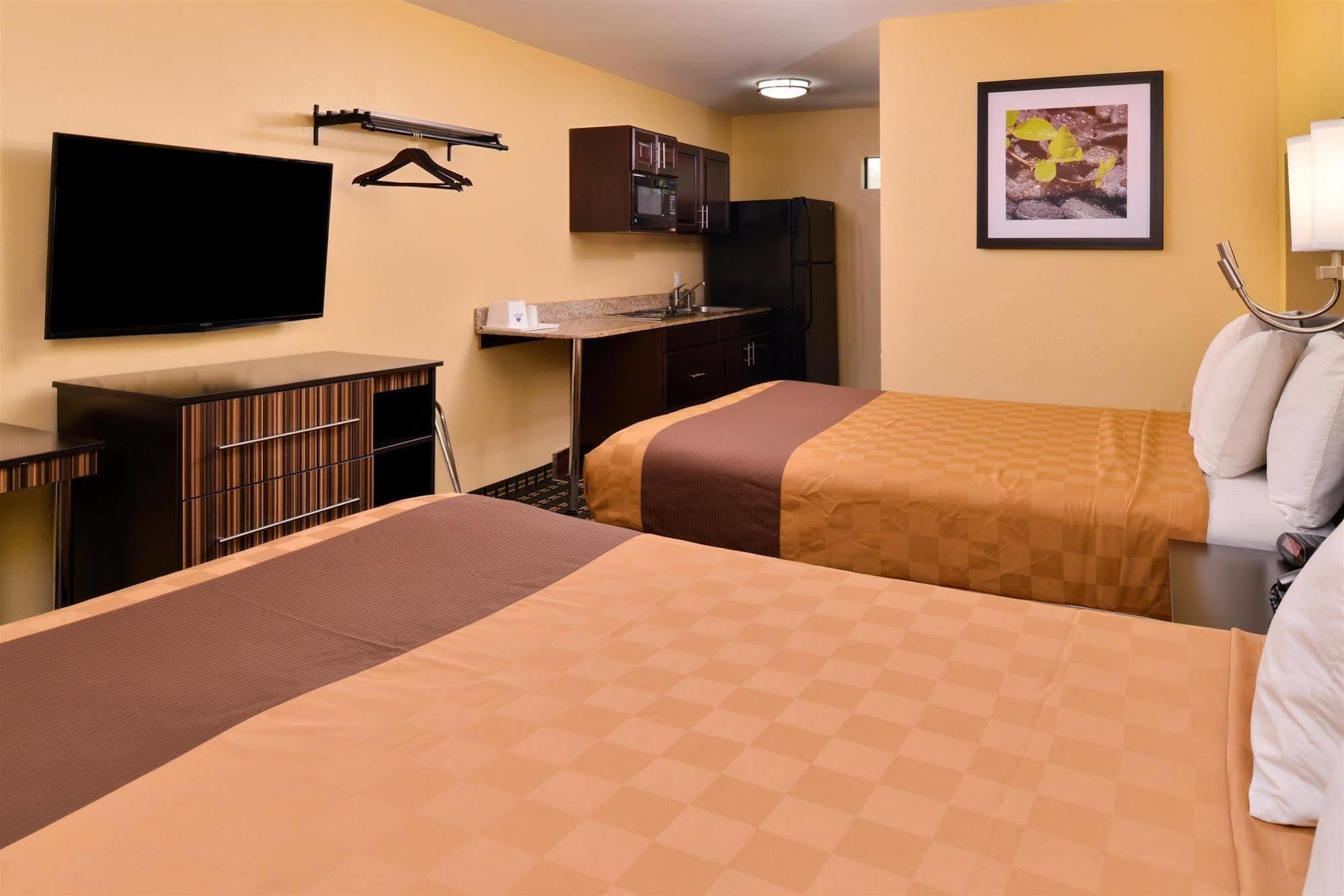 Americas Best Value Inn Ponca City Exterior photo